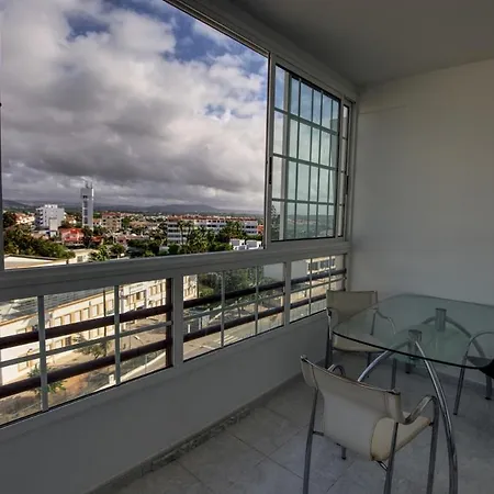 アパート With Views *