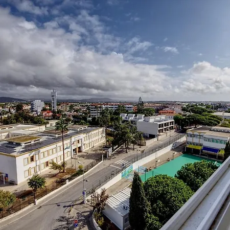 With Views クアルテイラ