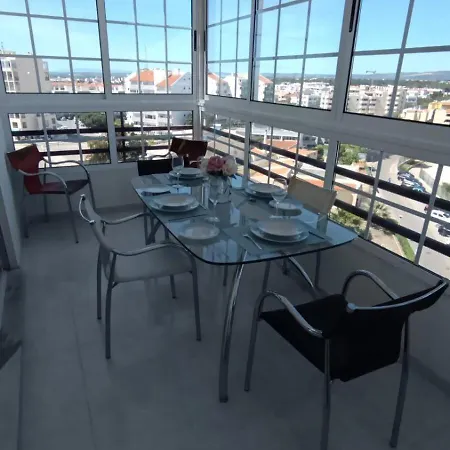 With Views דירה