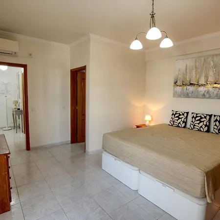Apartament With Views Quarteira