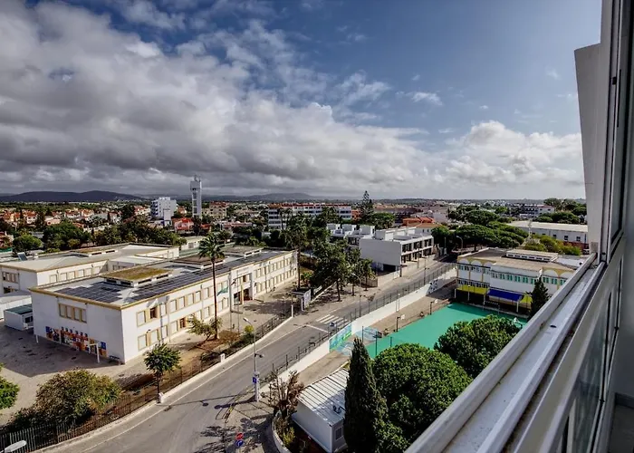 With Views Quarteira