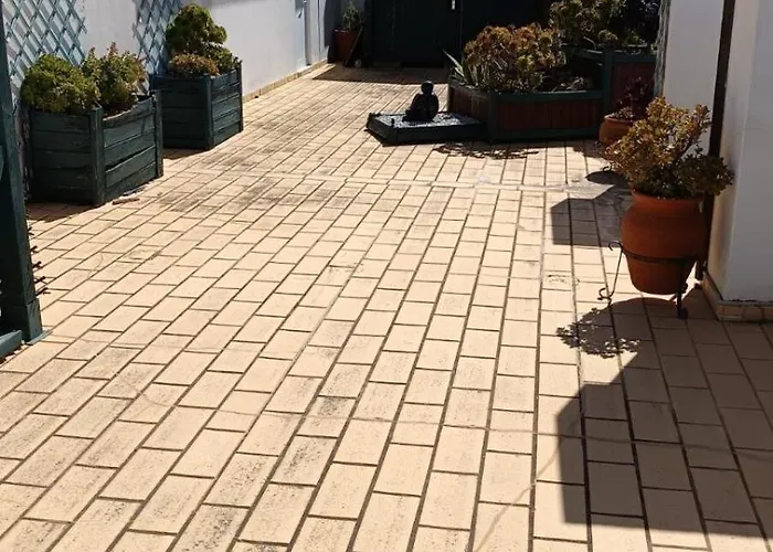 With Views Quarteira